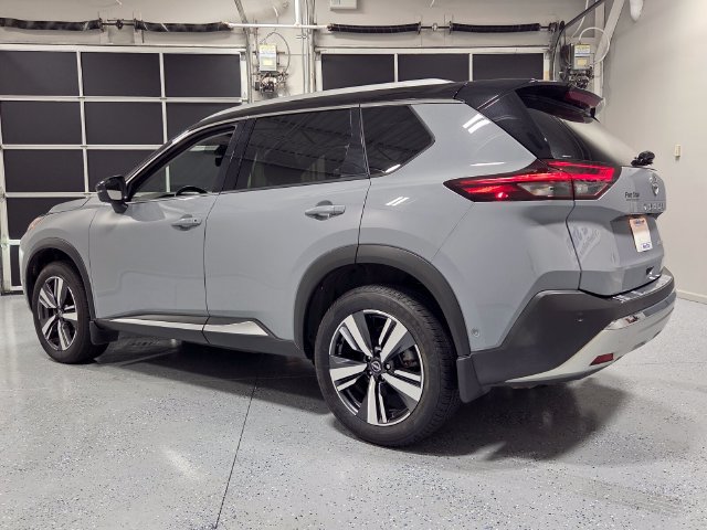 Used 2023 Nissan Rogue Platinum FWD image 9