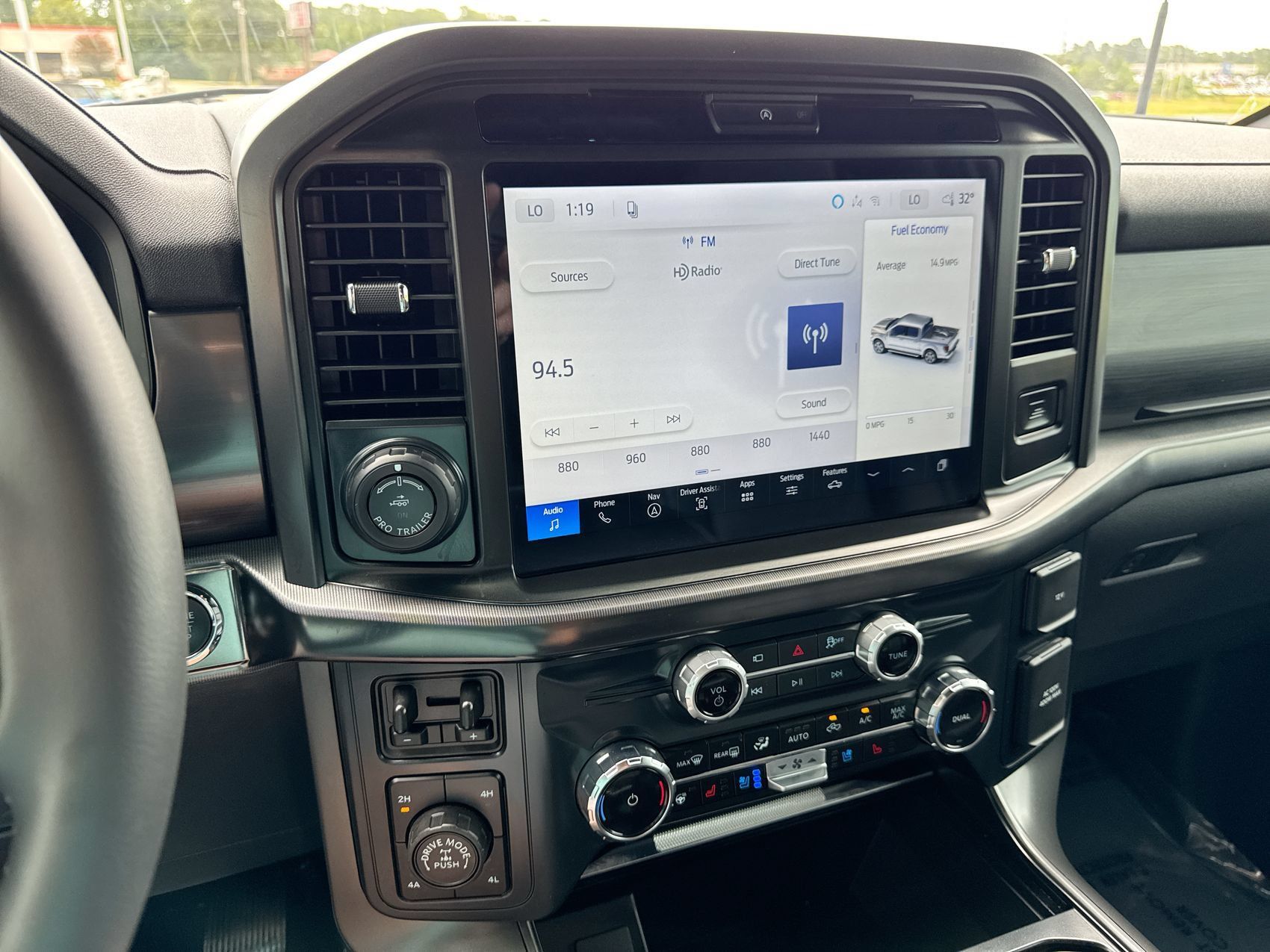 Used 2026 Ford F150 Lariat AWD/4WD image 16
