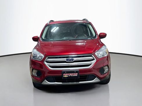 Used 2018 Ford Escape SE w/ SE Sync 3 Package FWD image 2