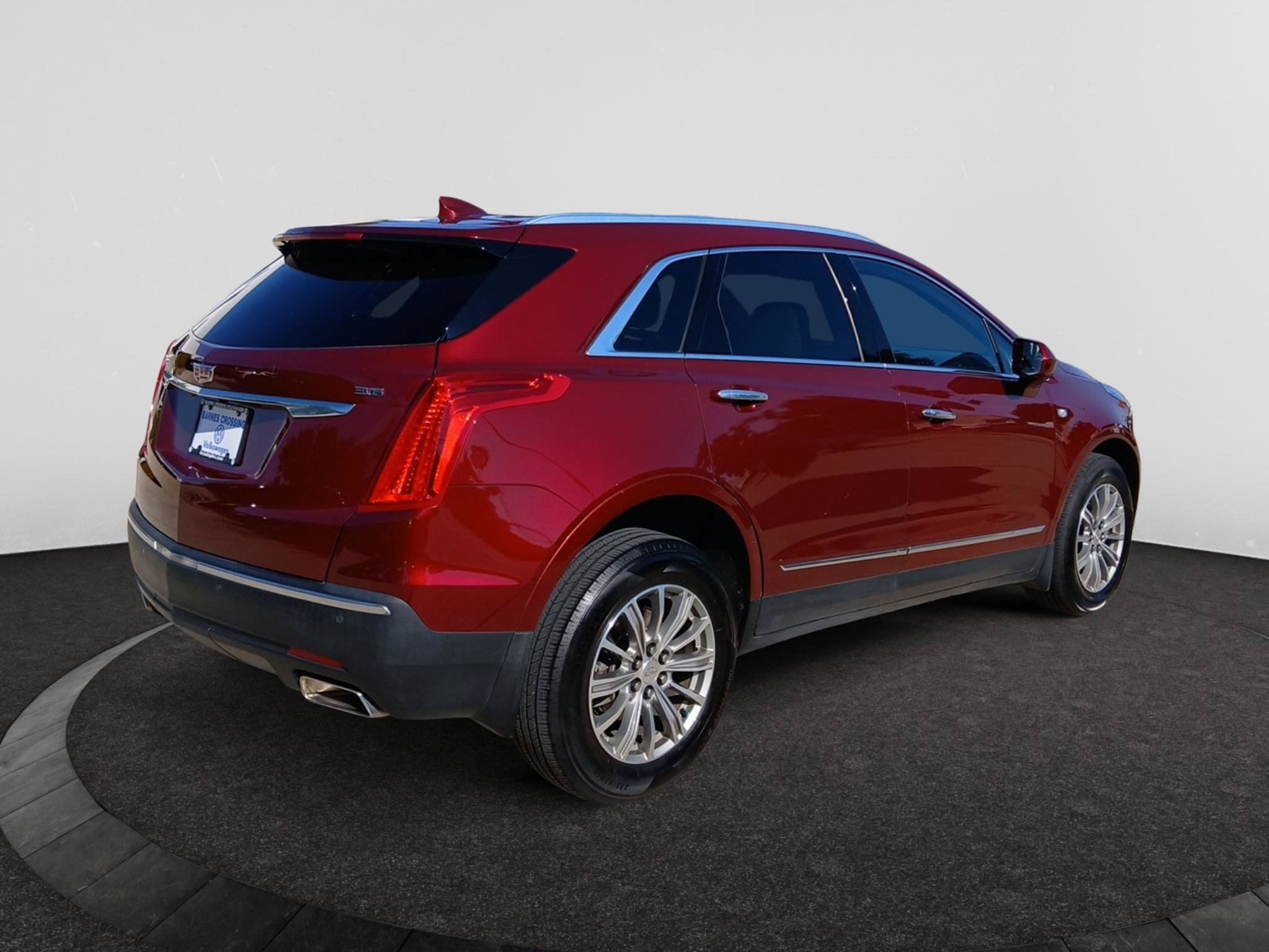 Used 2017 Cadillac XT5 Luxury w/ Driver Awareness Package FWD image 7