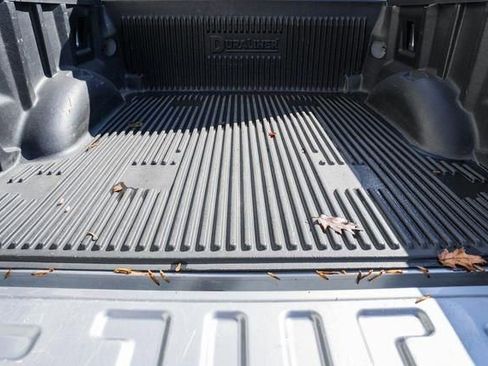 Used 2022 Ford F150 XLT image 8