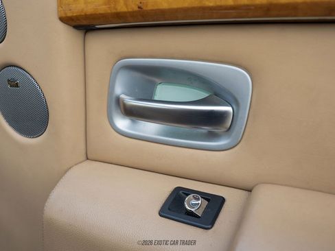 Used 2005 Rolls-Royce Phantom Sedan RWD image 38