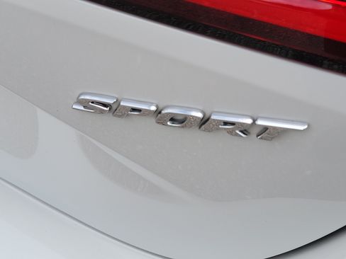 Used 2024 Honda Civic Sport image 7