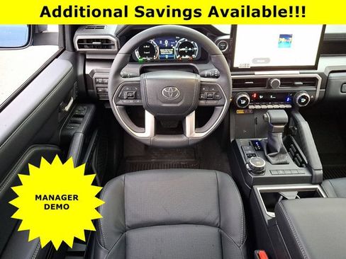 New 2025 Toyota 4Runner Limited AWD/4WD image 9