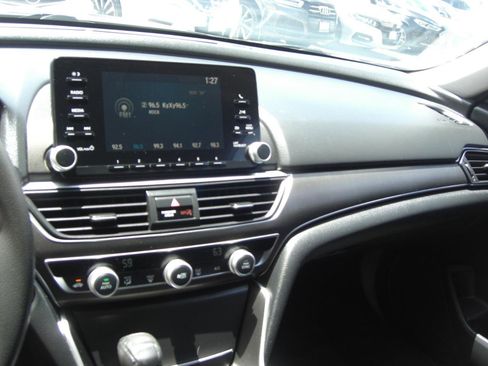 Used 2019 Honda Accord LX image 8