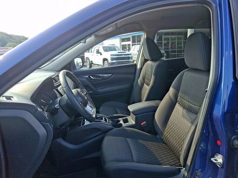 Used 2018 Nissan Rogue SV w/ Premium Package AWD/4WD image 13