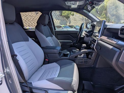 Used 2024 Toyota Tacoma TRD Off-Road image 12