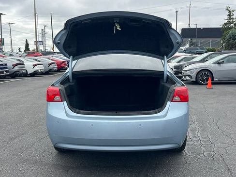 Used 2014 Chevrolet Impala LT FWD image 12