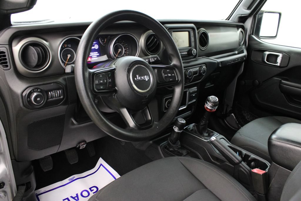 Used 2018 Jeep Wrangler Unlimited Sport AWD/4WD image 14
