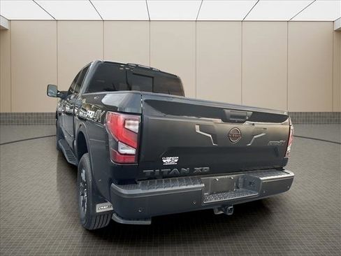 Used 2024 Nissan Titan PRO-4X w/ Pro-4x Convenience Package image 14