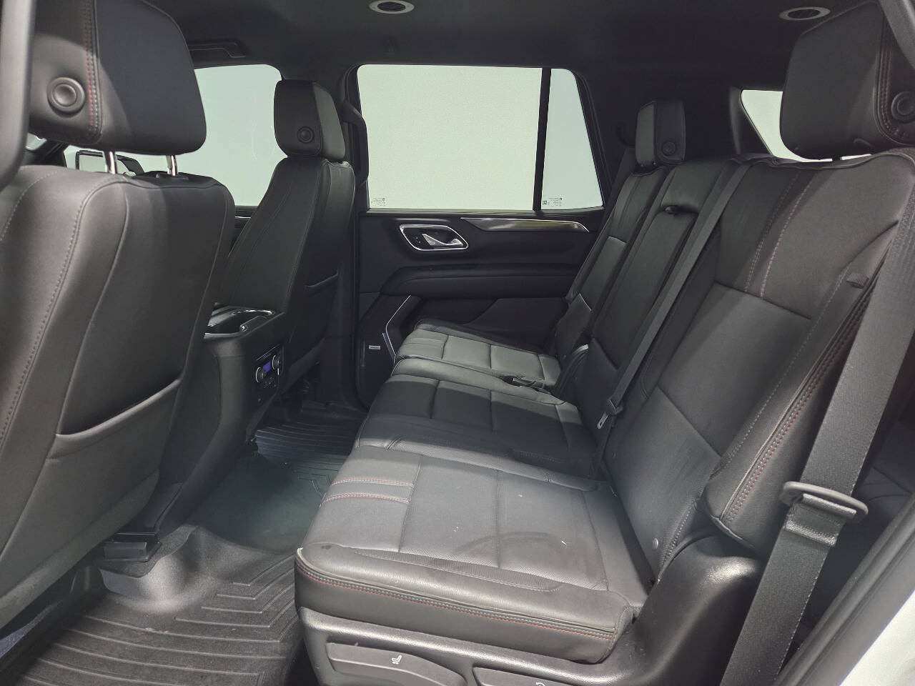 Used 2023 Chevrolet Tahoe RST AWD/4WD image 16
