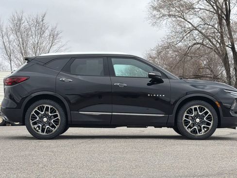 Used 2023 Chevrolet Blazer Premier w/ Driver Confidence II Package image 8