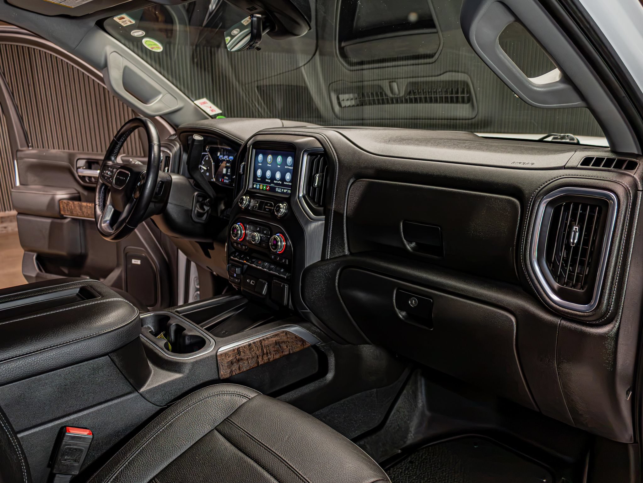 Used 2021 GMC Sierra 3500 Denali w/ Denali Ultimate Package AWD/4WD image 20