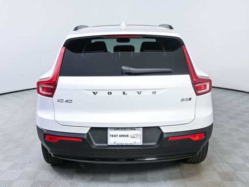 Used 2023 Volvo XC40 B5 Plus w/ Climate Package AWD/4WD image 29
