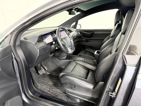 Used 2018 Tesla Model X 75D AWD/4WD image 31