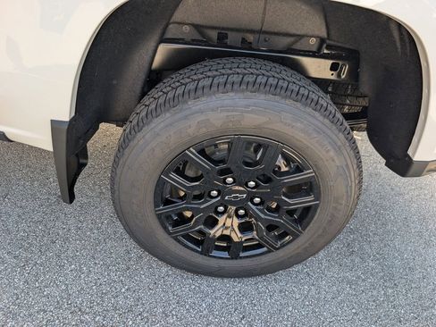 New 2026 Chevrolet Colorado W/T w/ WT Custom Package RWD image 11