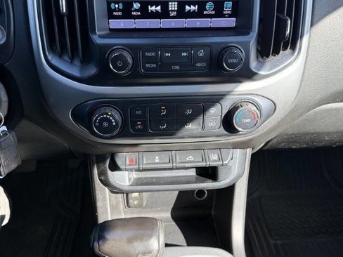 Used 2018 Chevrolet Colorado LT w/ Safety Package image 22