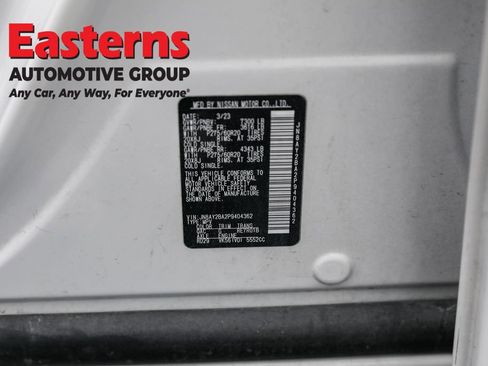 Used 2023 Nissan Armada SL w/ Captain's Chairs Package image 38