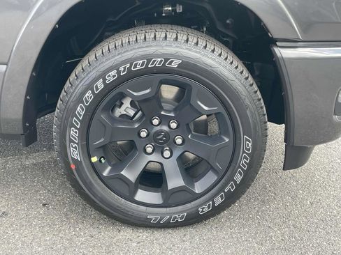 New 2026 RAM 1500 Big Horn AWD/4WD image 9