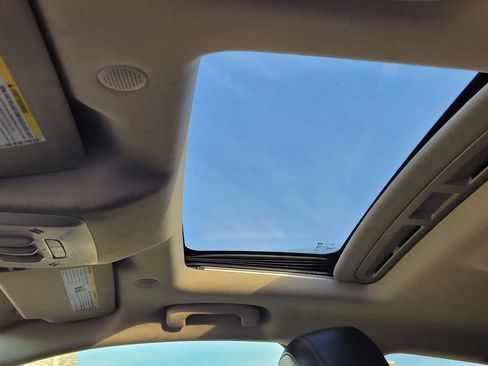 Used 2018 Buick Encore Essence image 29