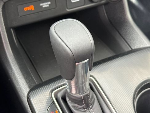 Certified 2024 Honda Civic EX-L image 17