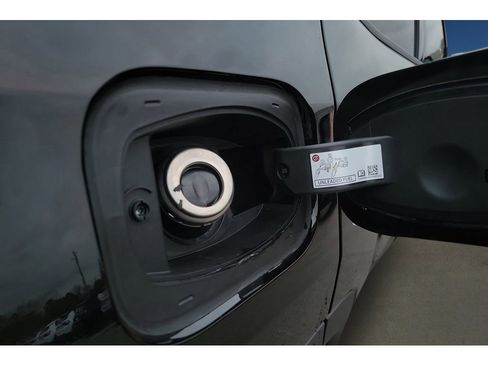 New 2026 Jeep Compass Latitude image 39