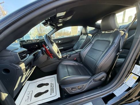 Used 2024 Ford Mustang GT Premium w/ GT Performance Package image 18