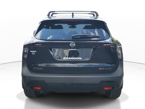 New 2026 Nissan Kicks SR w/ Cold Weather Package AWD/4WD image 6
