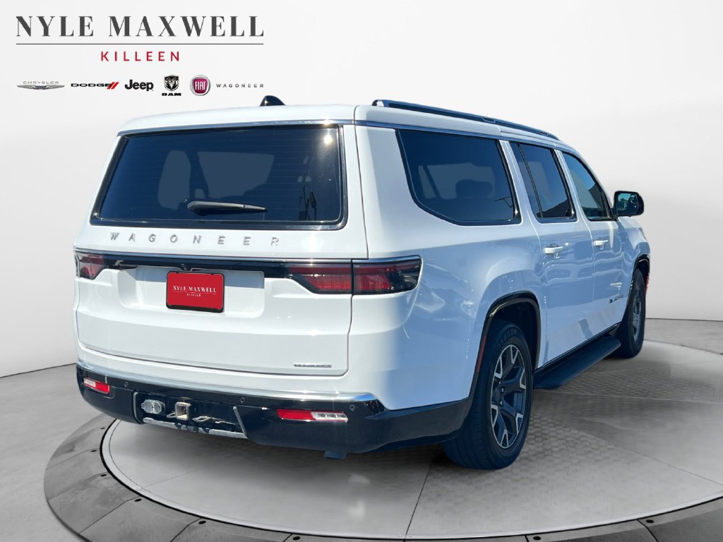 Used 2024 Jeep Wagoneer L Series III w/ Flexible Seating Group AWD/4WD image 16