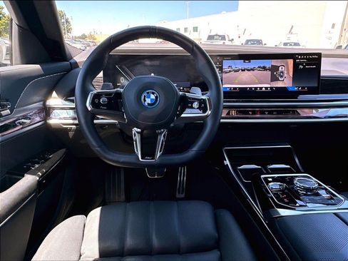 Used 2026 BMW 750e xDrive AWD/4WD image 11