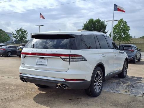 Certified 2022 Lincoln Aviator Reserve w/ Equipment Group 201A RWD image 2