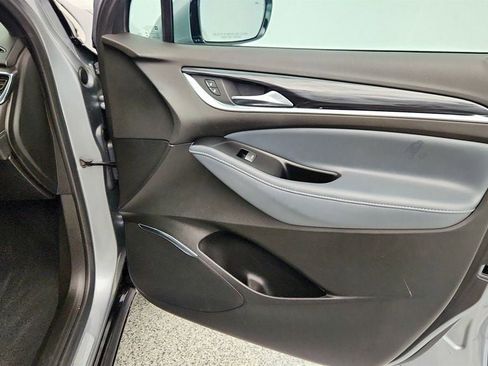 Used 2023 Buick Enclave Essence w/ Sport Touring Edition image 25