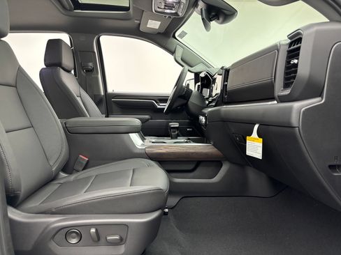 New 2026 GMC Sierra 1500 SLT w/ SLT Premium Package AWD/4WD image 34