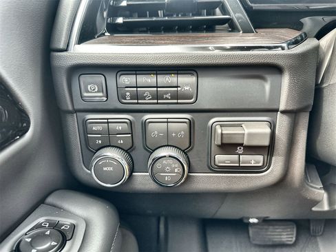 New 2026 Chevrolet Tahoe Z71 w/ Comfort Package image 17