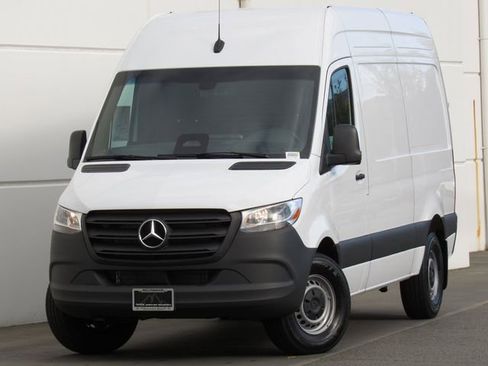New 2025 Mercedes-Benz Sprinter 2500 image 1