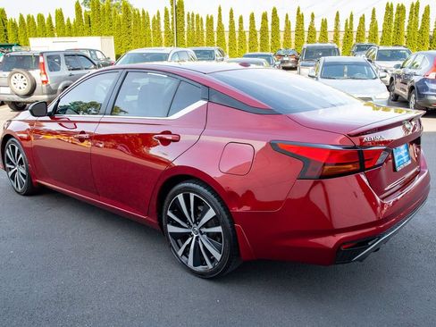 Used 2019 Nissan Altima 2.5 SR FWD image 10