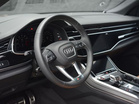 Used 2025 Audi RS Q8 performance AWD/4WD image 4