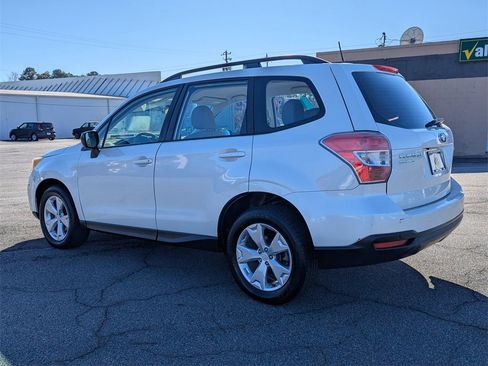 Used 2015 Subaru Forester 2.5i w/ Alloy Wheel Package image 8