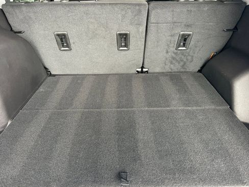 Used 2024 GMC Terrain SLE w/ Elevation Edition image 15