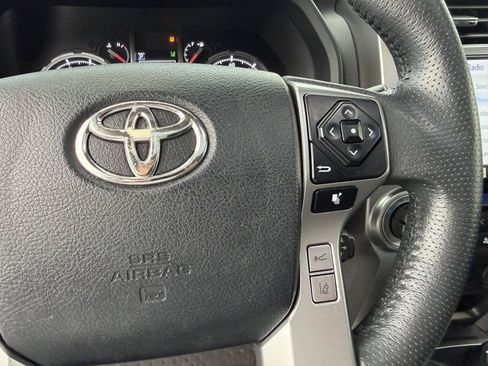 Certified 2022 Toyota 4Runner Limited AWD/4WD image 20