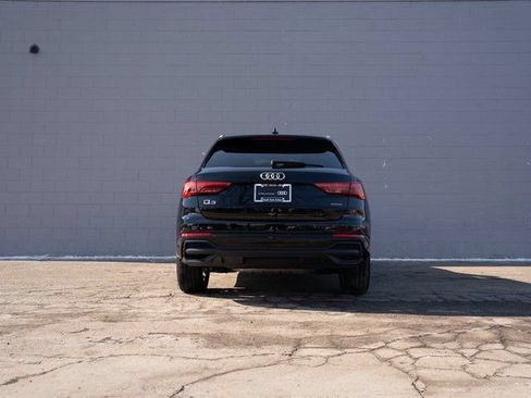 Certified 2025 Audi Q3 2.0T Premium Plus w/ Premium Plus Package AWD/4WD image 6
