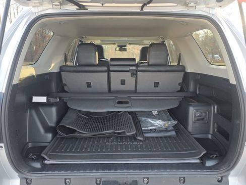 Used 2018 Toyota 4Runner TRD Off-Road Premium image 10