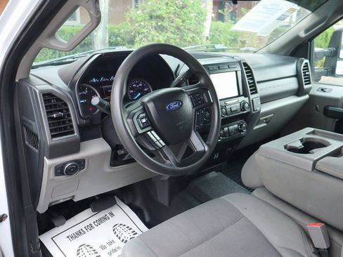 Used 2019 Ford F250 XL w/ STX Appearance Package image 19
