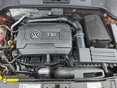 Used 2017 Volkswagen Beetle 1.8T Classic FWD image 24