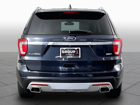Used 2017 Ford Explorer Platinum AWD/4WD image 5