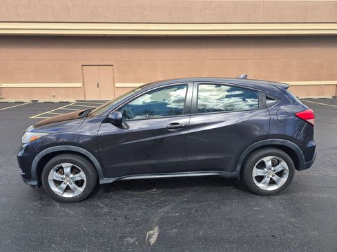 Used 2016 Honda HR-V LX image 12