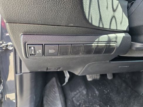 Used 2024 Toyota Corolla LE FWD image 17