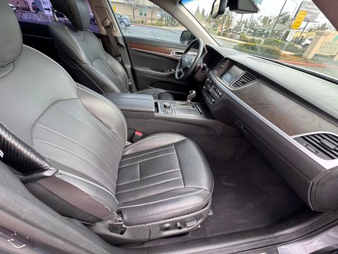 Used 2015 Hyundai Genesis 3.8 w/ Option Group 04 image 13