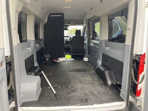 Used 2016 Ford Transit 150 XLT image 12