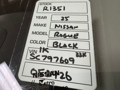 Used 2025 Nissan Rogue SV FWD image 26